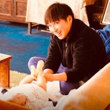 運営者１顔写真